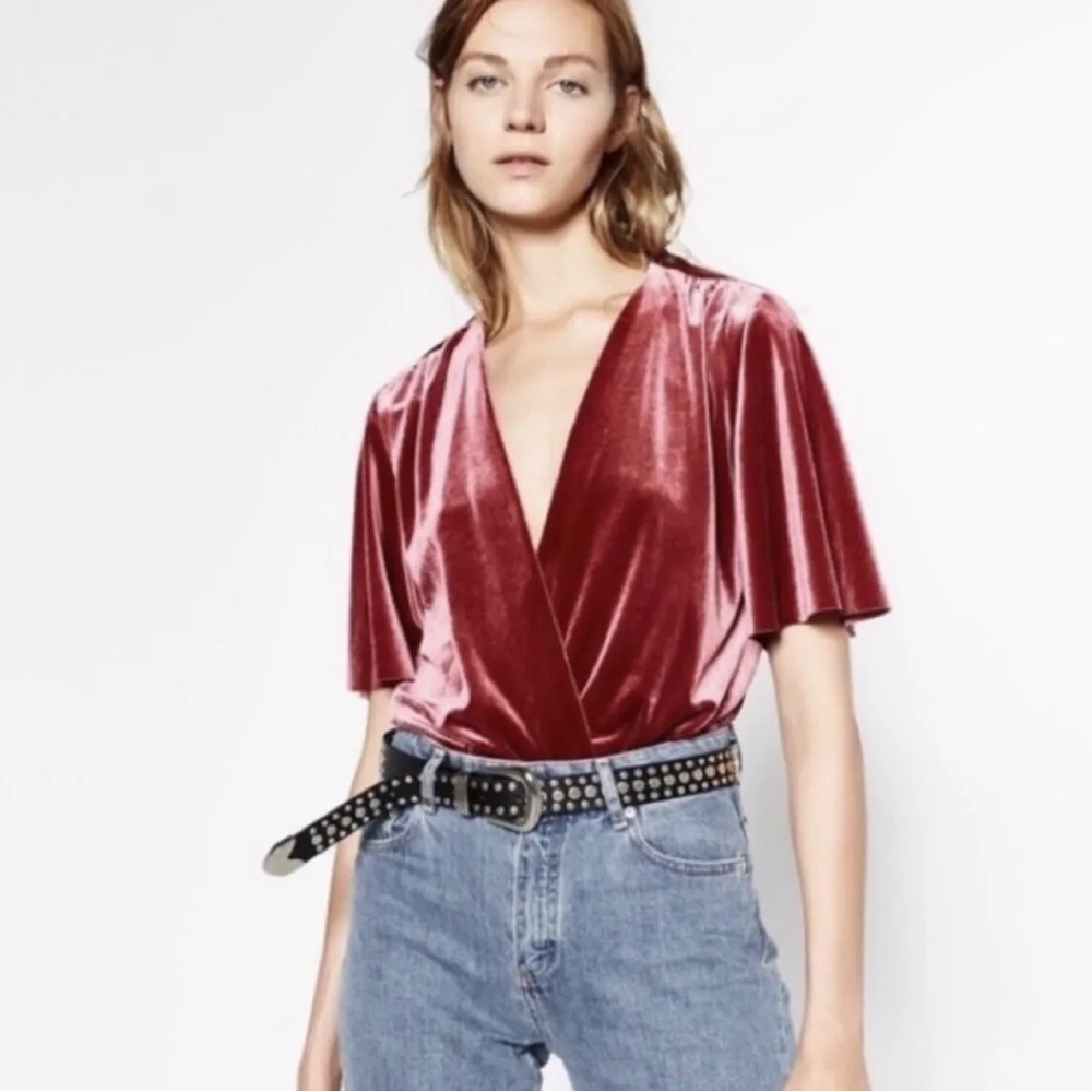 NWOT Zara champagne/silver short sleeved velvet wrap bodysuit - Picture 6 of 12